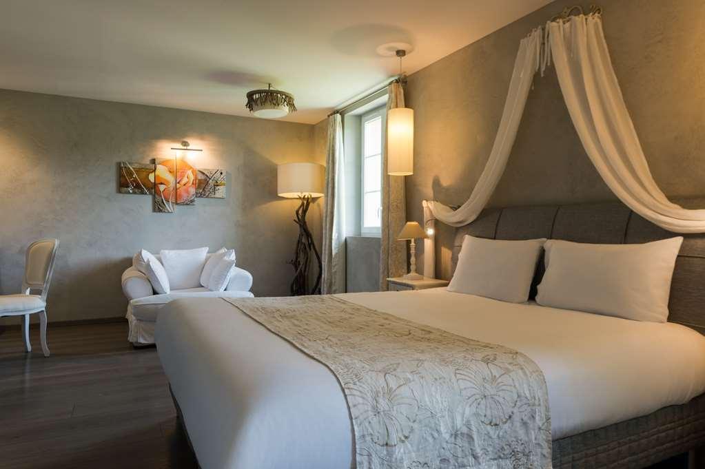 Chateau De La Falque, The Originals Relais Saint-Geniez-d'Olt Room photo